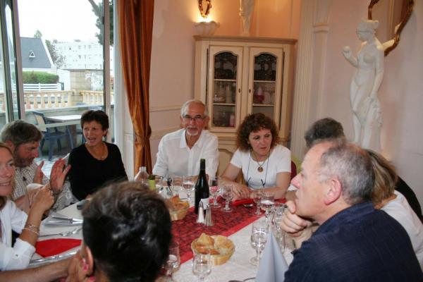Table Yvette